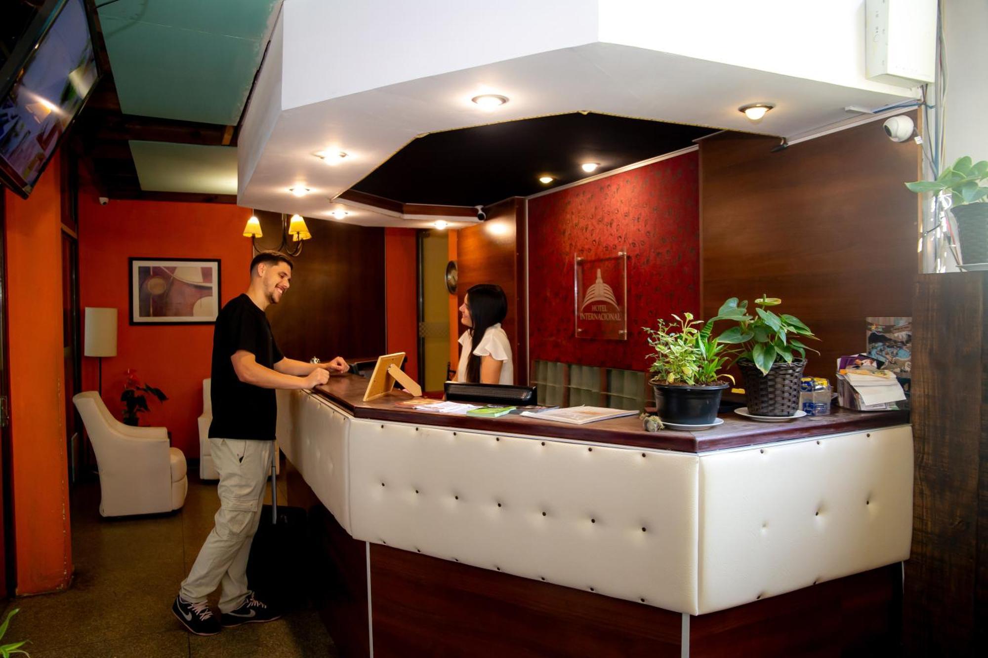 Hotel Internacional Chuy Extérieur photo